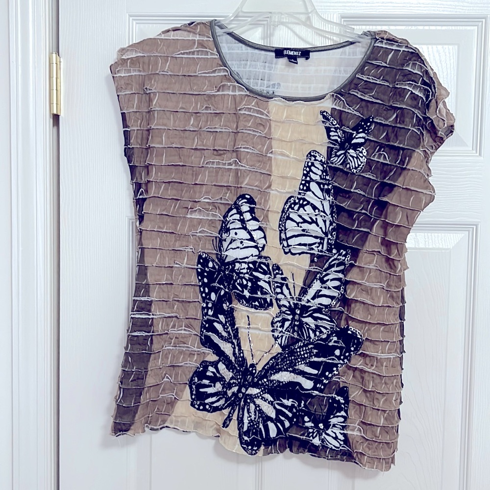 Elementz top with butterflies, size S